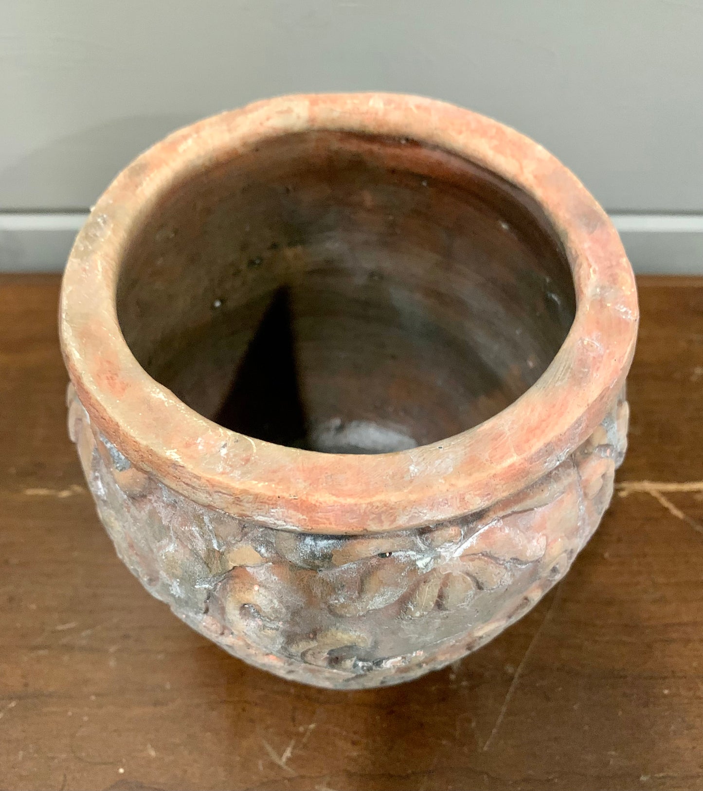 Distressed Terra Cotta Round Planter